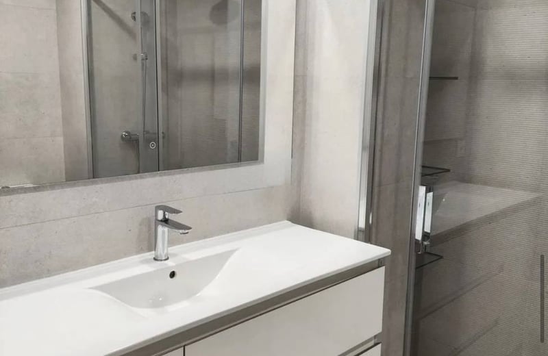 Vermietung einer gemütlichen Wohnung mit 2 Schlafzimmern, 85 m², Alicante, Spanien